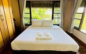 J Valley Resort